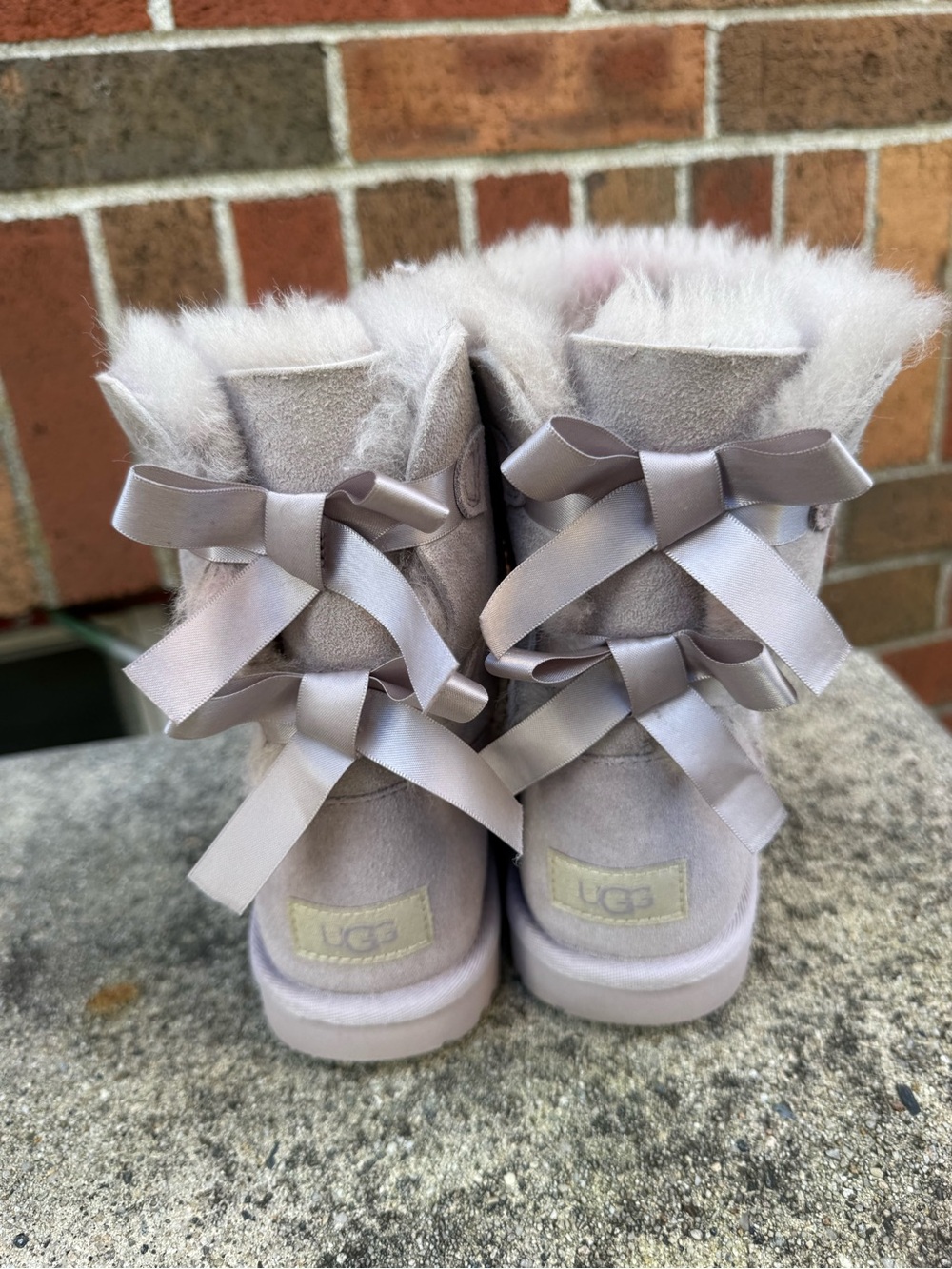 UGG Bailey Bow II Lavender Suede Sheepskin Boots Girls Size 4